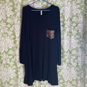 🏝️ Big $10 Sale!🏝️EUC Black Long Sleeve Knit Dress with Sequined pocket detail